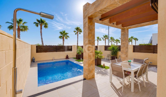 Resale - Villa - Ciudad Quesada - Pueblo Bravo