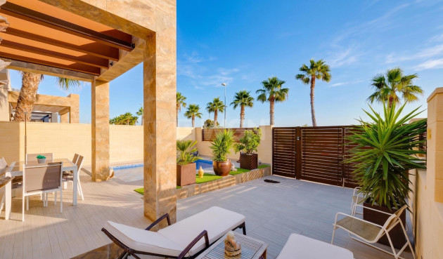 Resale - Villa - Ciudad Quesada - Pueblo Bravo