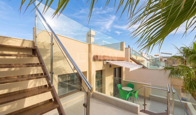 Resale - Villa - Ciudad Quesada - Pueblo Bravo