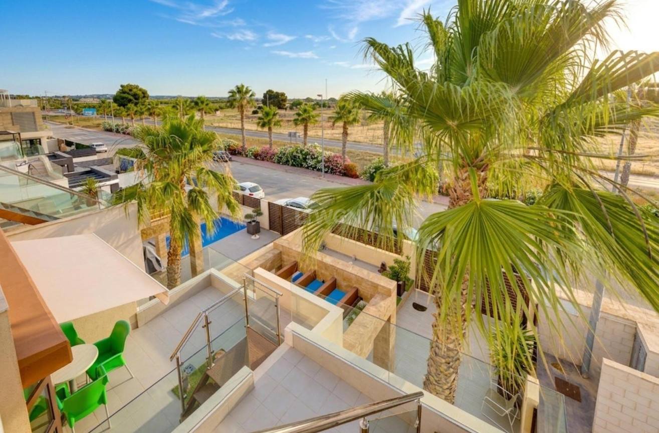 Resale - Villa - Ciudad Quesada - Pueblo Bravo