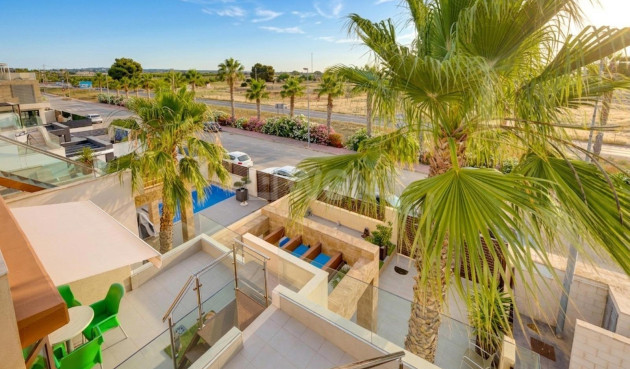 Resale - Villa - Ciudad Quesada - Pueblo Bravo