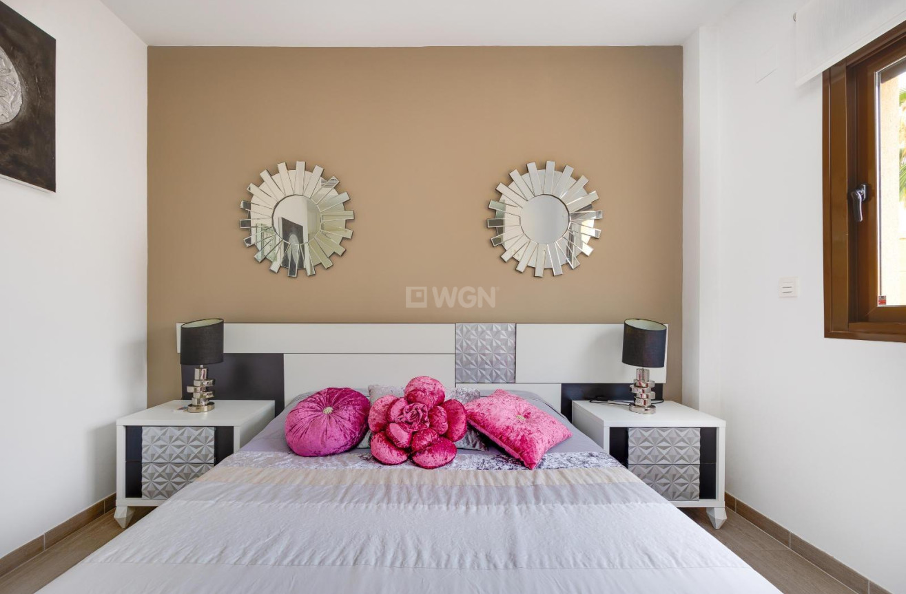 Resale - Villa - Ciudad Quesada - Pueblo Bravo