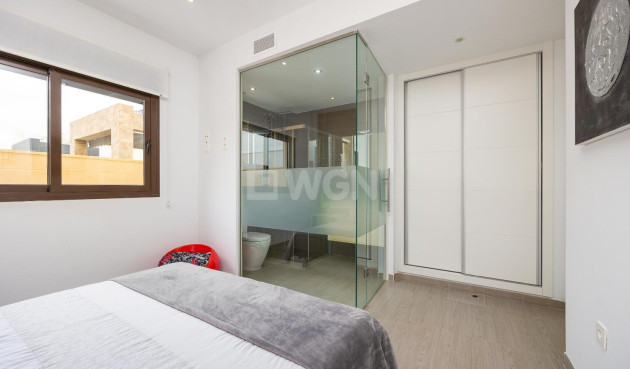 Resale - Villa - Ciudad Quesada - Pueblo Bravo