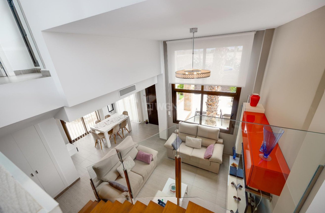 Resale - Villa - Ciudad Quesada - Pueblo Bravo