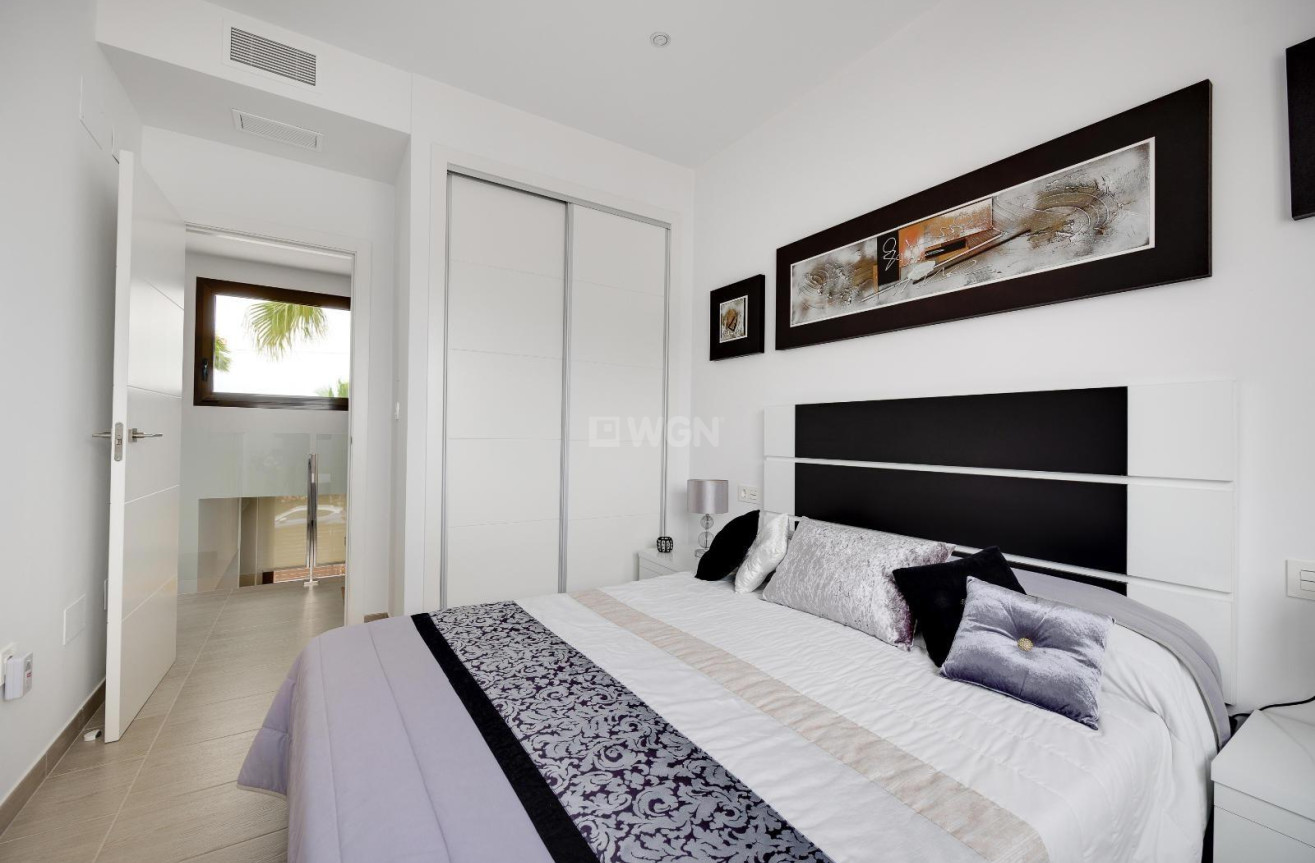 Resale - Villa - Ciudad Quesada - Pueblo Bravo
