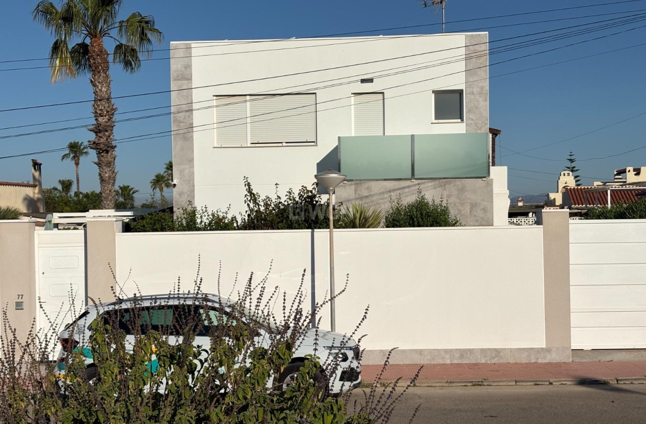 Wiederverkauf - Villa - Torrevieja - La Siesta - El Salado - Torreta