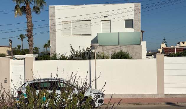 Wiederverkauf - Villa - Torrevieja - La Siesta - El Salado - Torreta