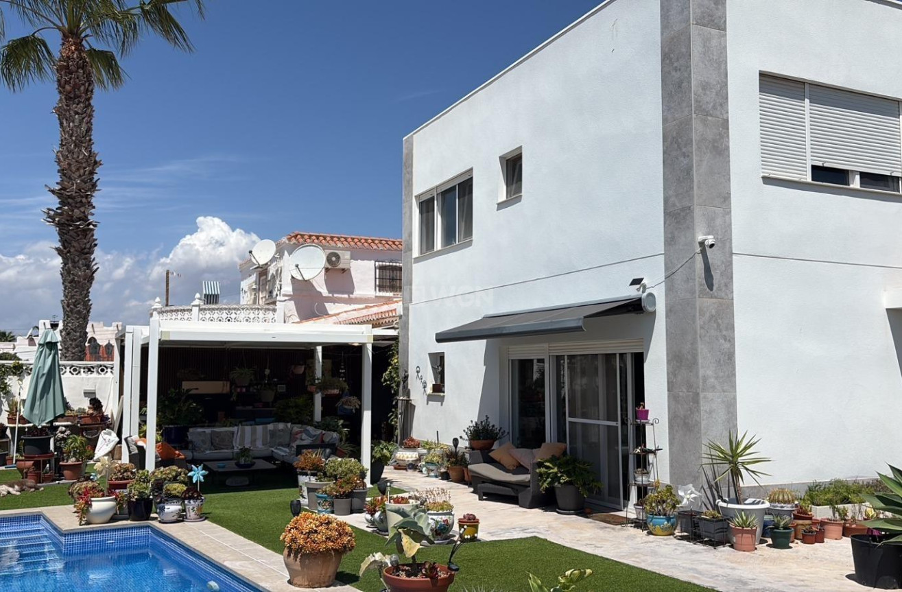 Wiederverkauf - Villa - Torrevieja - La Siesta - El Salado - Torreta