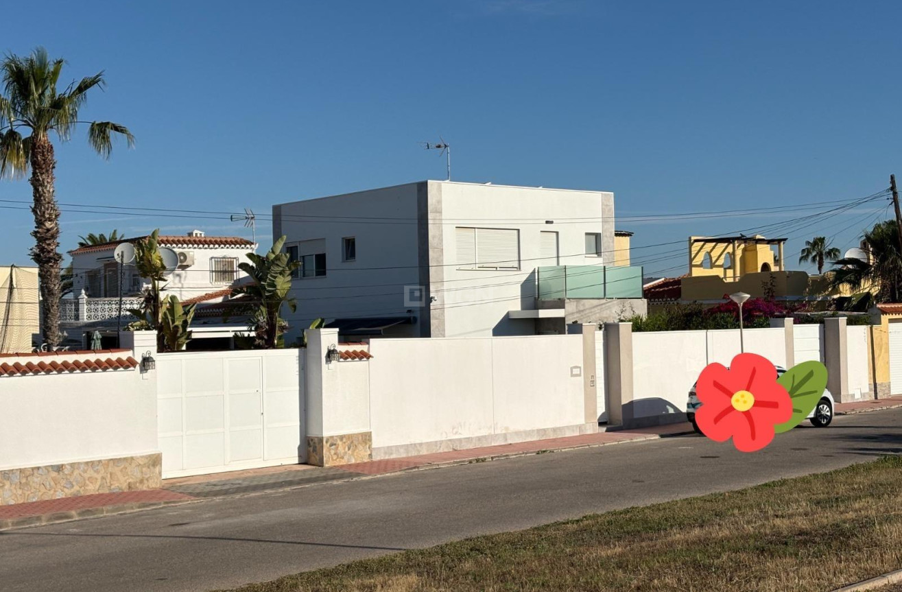 Wiederverkauf - Villa - Torrevieja - La Siesta - El Salado - Torreta