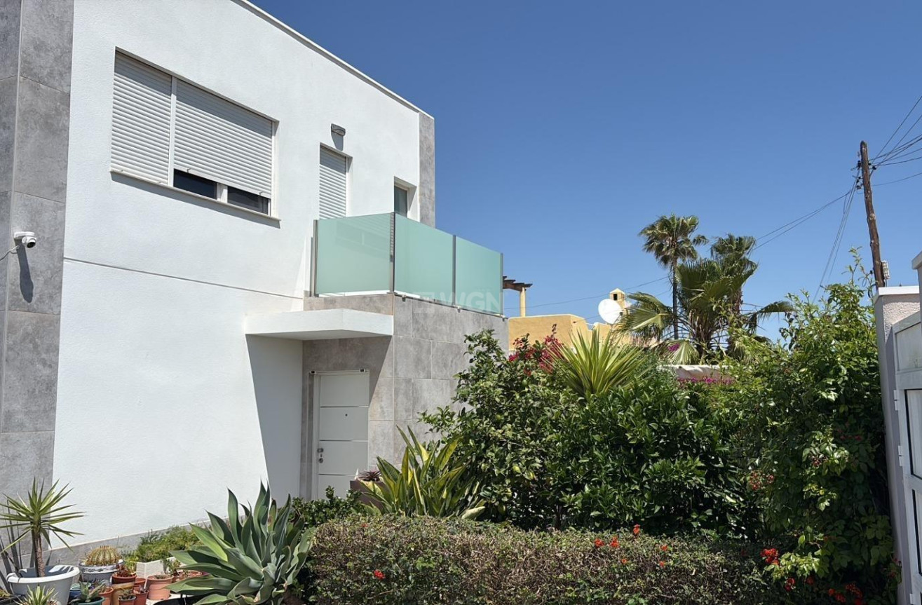 Wiederverkauf - Villa - Torrevieja - La Siesta - El Salado - Torreta
