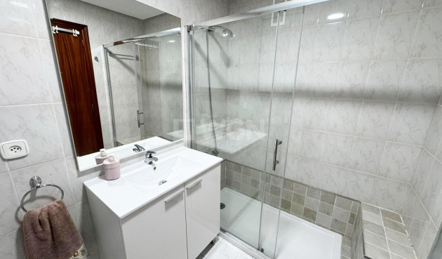 Reventa - Apartamento / piso - San Miguel de Salinas - Inland
