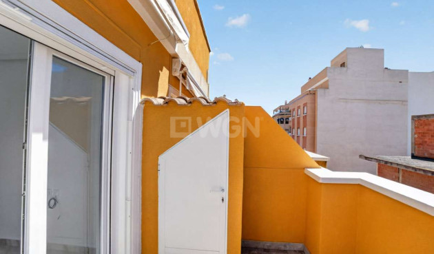 Odsprzedaż - Mieszkanie w bloku - Torrevieja - Costa Blanca