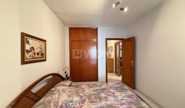 Odsprzedaż - Mieszkanie w bloku - Torrevieja - Playa del Cura