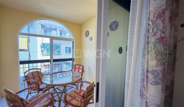 Odsprzedaż - Mieszkanie w bloku - Torrevieja - Playa del Cura
