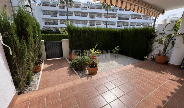 Odsprzedaż - Mieszkanie w bloku - Orihuela Costa - Villamartín