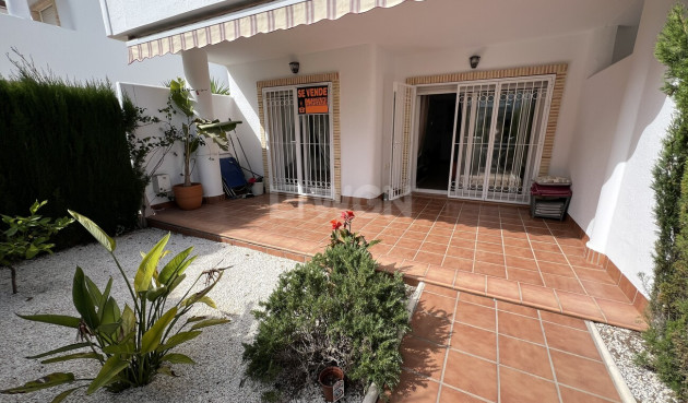 Odsprzedaż - Mieszkanie w bloku - Orihuela Costa - Villamartín