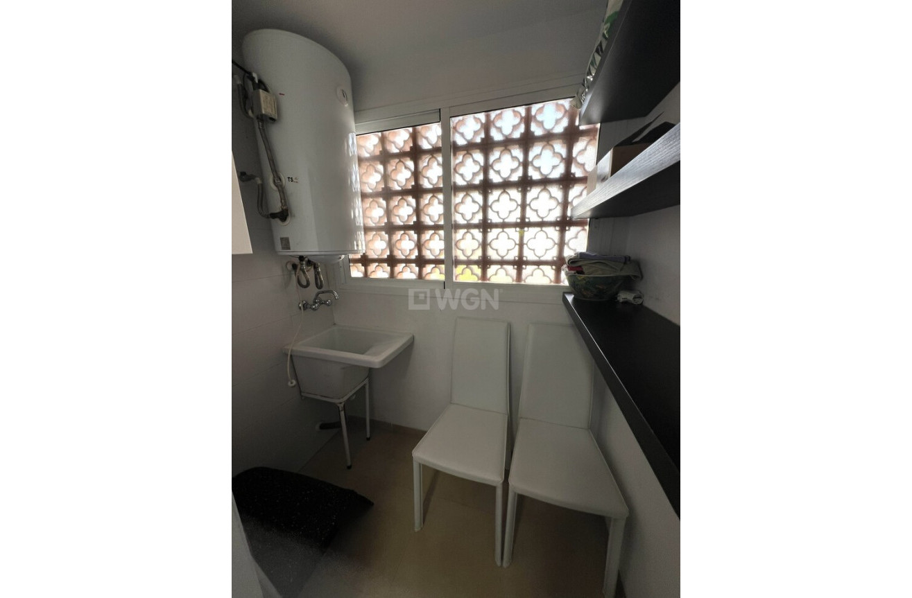 Odsprzedaż - Mieszkanie w bloku - Orihuela Costa - Villamartín