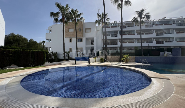 Odsprzedaż - Mieszkanie w bloku - Orihuela Costa - Villamartín