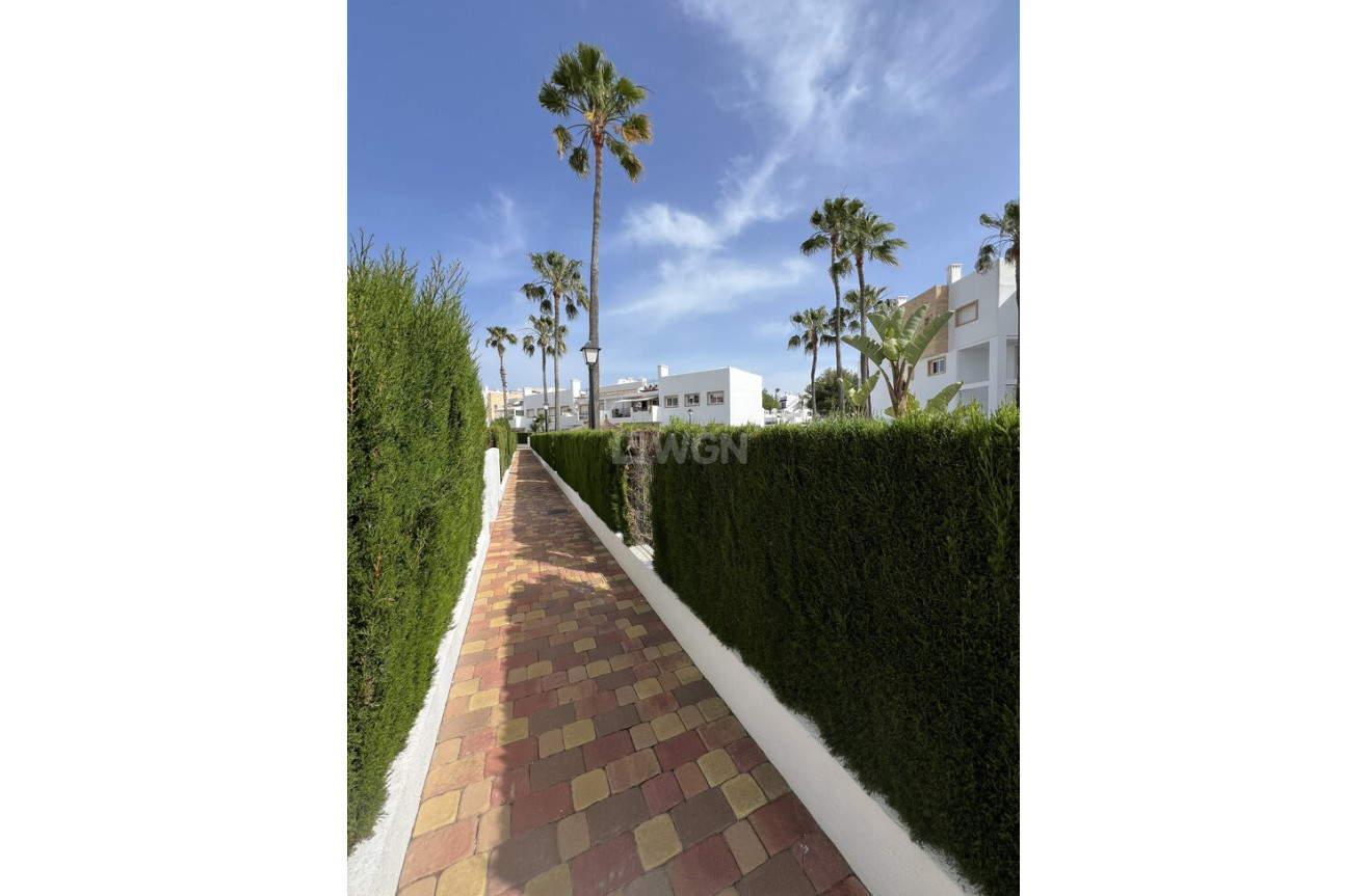 Odsprzedaż - Mieszkanie w bloku - Orihuela Costa - Villamartín