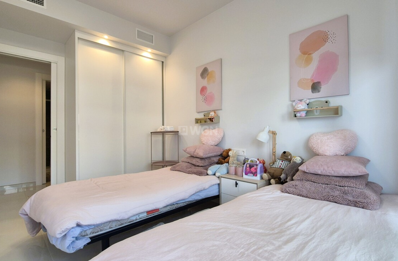Resale - Apartment / flat - Playa Flamenca - Costa Blanca