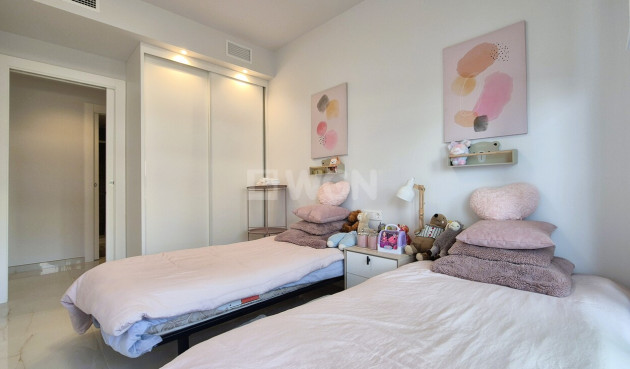 Resale - Apartment / flat - Playa Flamenca - Costa Blanca