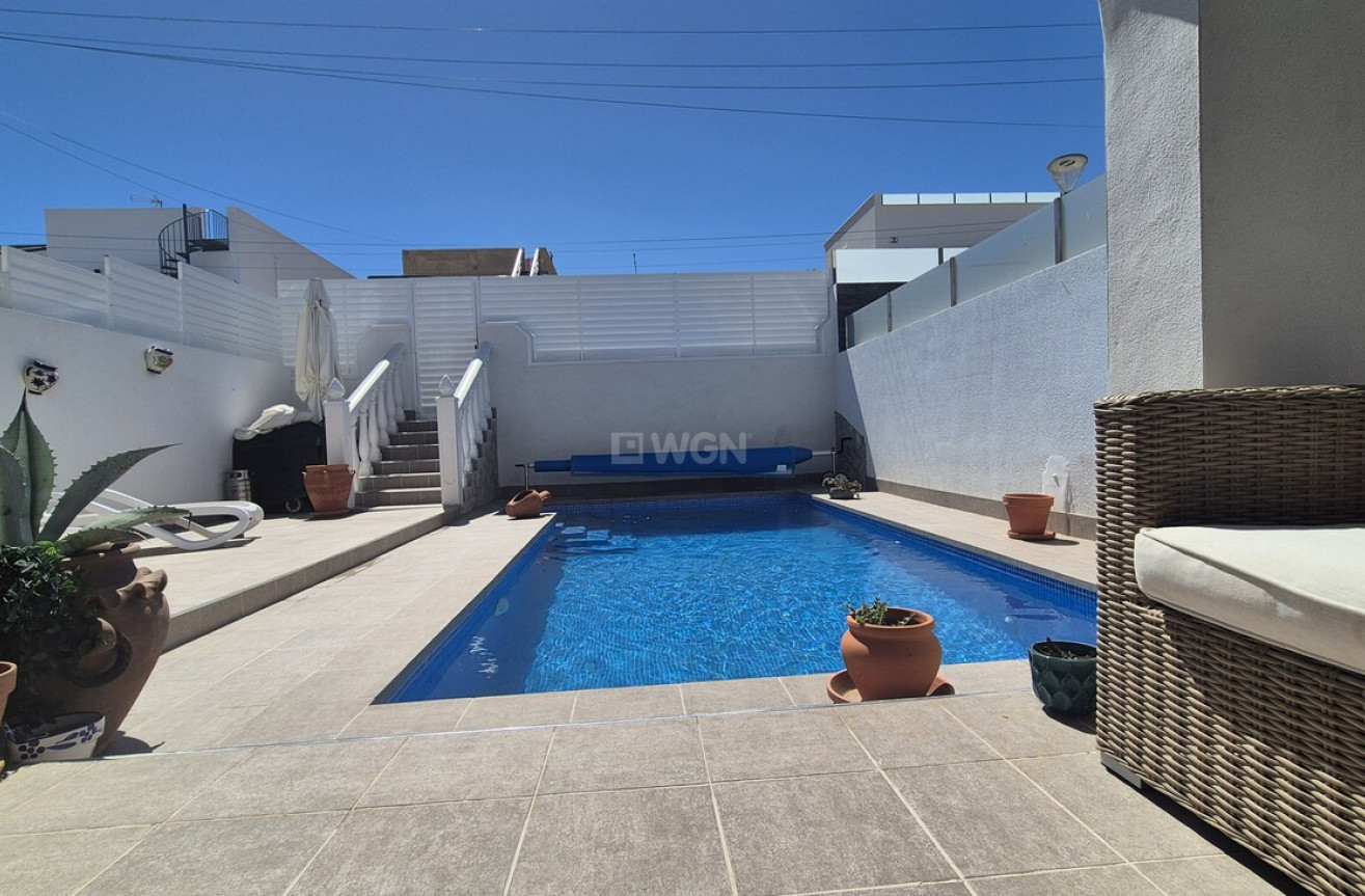 Odsprzedaż - Villa - Villamartin - Costa Blanca
