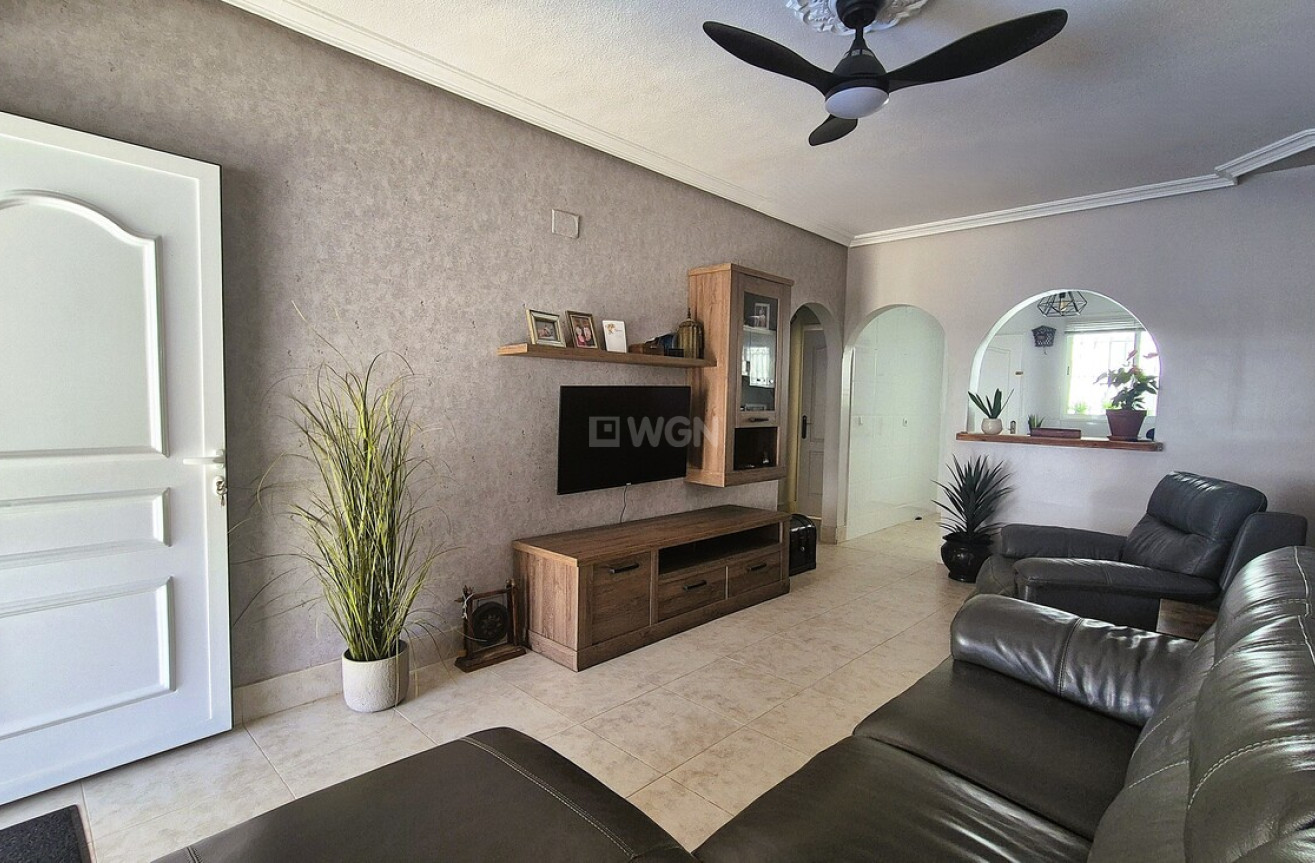 Odsprzedaż - Villa - Villamartin - Costa Blanca