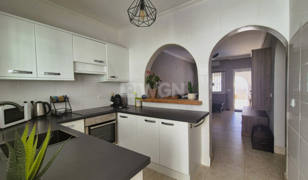 Odsprzedaż - Villa - Villamartin - Costa Blanca