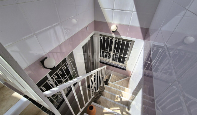 Odsprzedaż - Villa - Villamartin - Costa Blanca