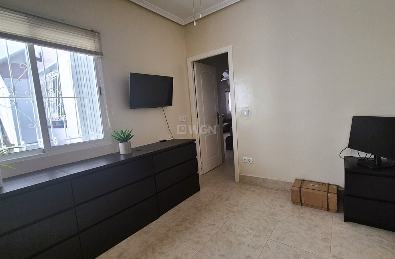 Odsprzedaż - Villa - Villamartin - Costa Blanca