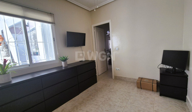 Odsprzedaż - Villa - Villamartin - Costa Blanca