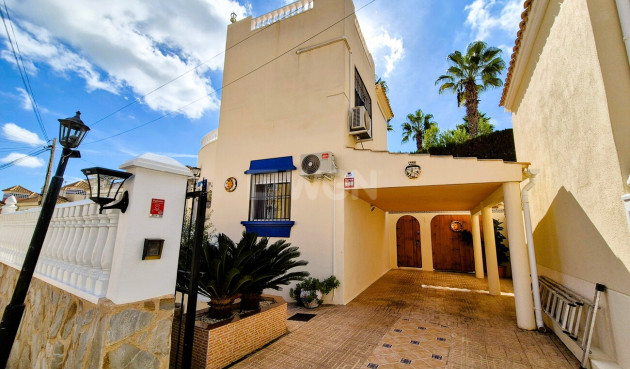 Odsprzedaż - Villa - Villamartin - Costa Blanca