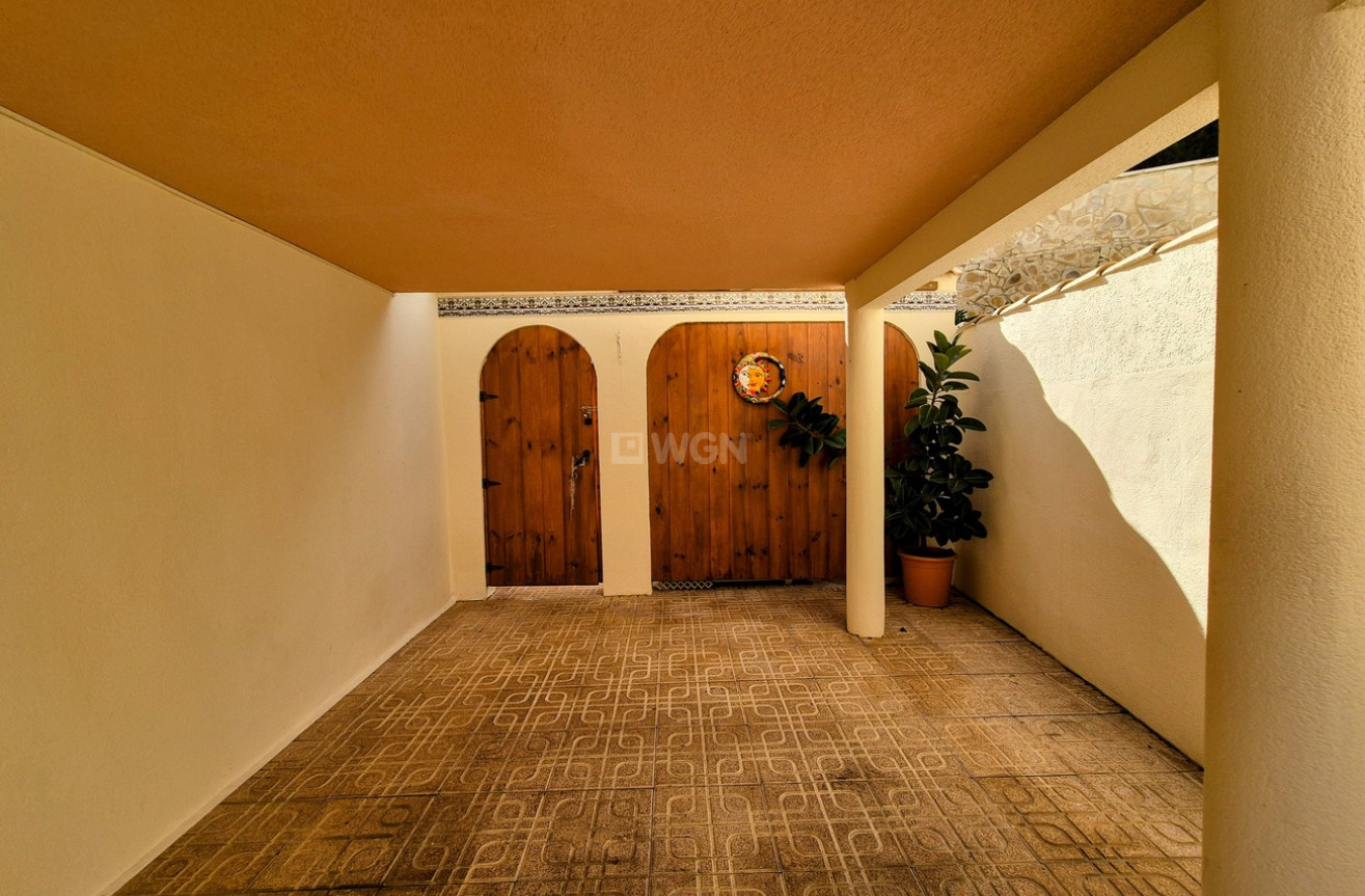 Odsprzedaż - Villa - Villamartin - Costa Blanca