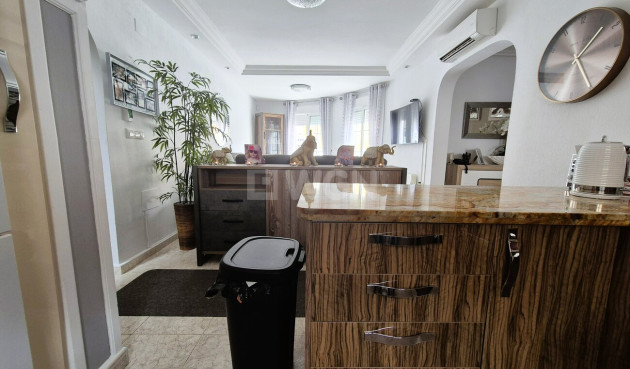 Odsprzedaż - Villa - Villamartin - Costa Blanca