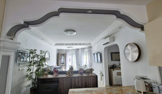 Odsprzedaż - Villa - Villamartin - Costa Blanca