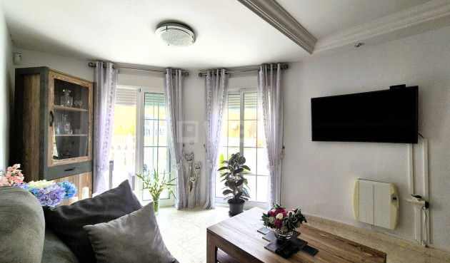 Odsprzedaż - Villa - Villamartin - Costa Blanca