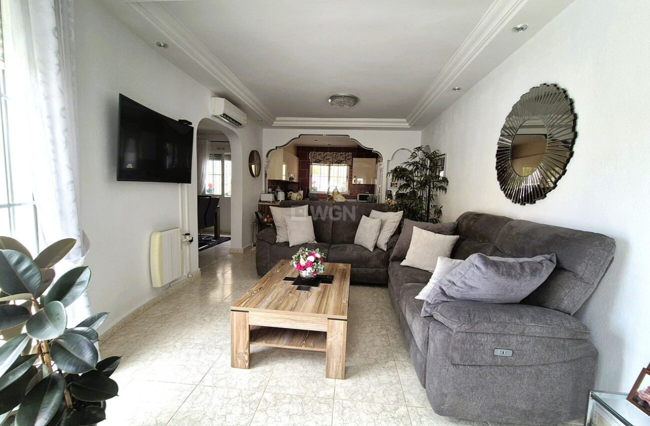 Odsprzedaż - Villa - Villamartin - Costa Blanca