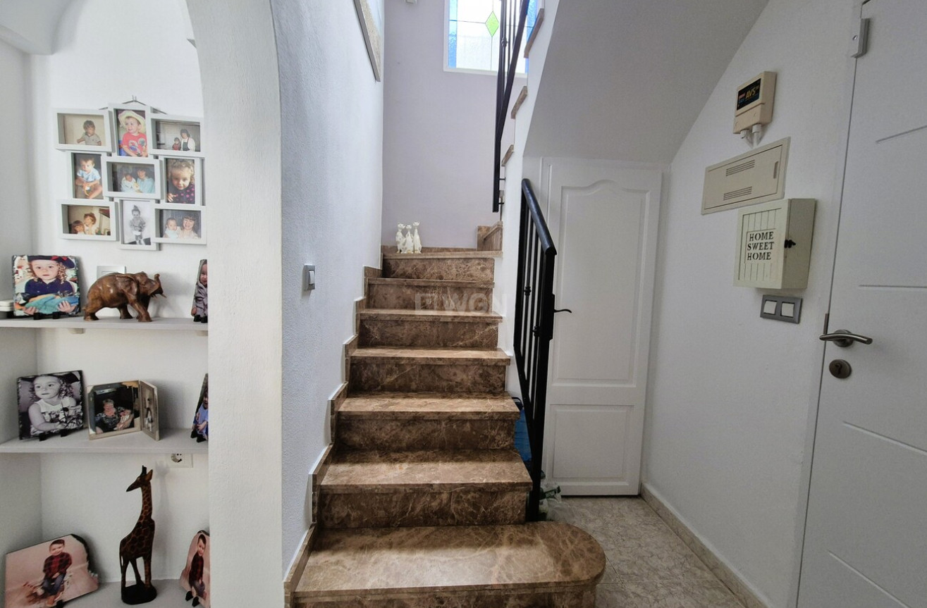 Odsprzedaż - Villa - Villamartin - Costa Blanca