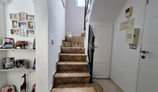 Odsprzedaż - Villa - Villamartin - Costa Blanca