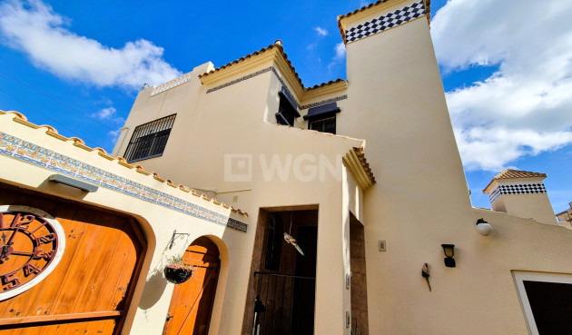 Odsprzedaż - Villa - Villamartin - Costa Blanca