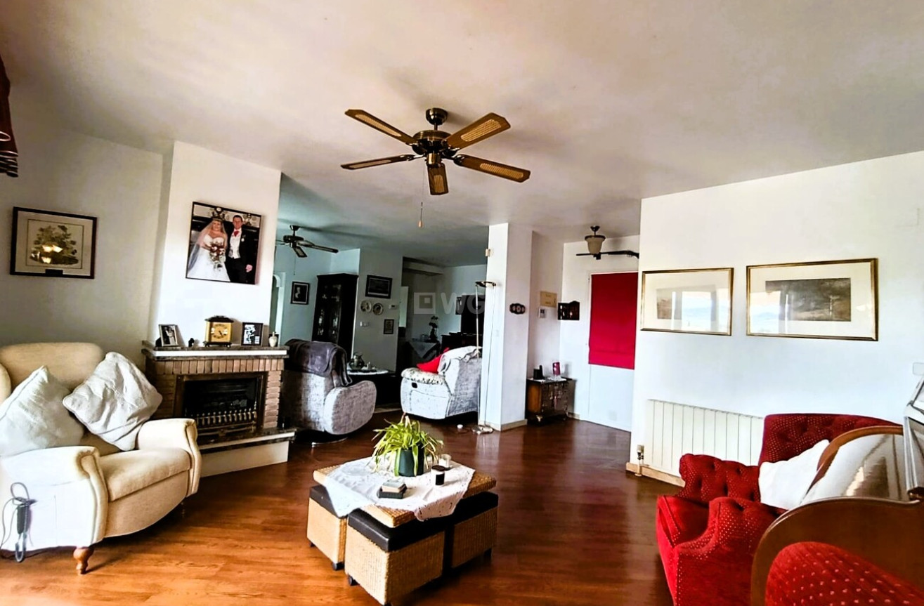 Odsprzedaż - Villa - Las Ramblas Golf - Inland