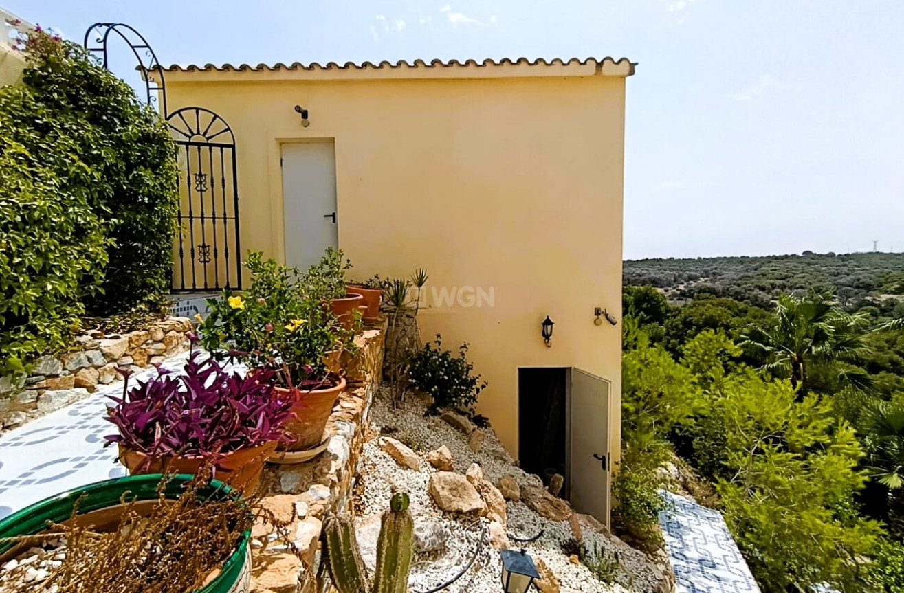 Odsprzedaż - Villa - Las Ramblas Golf - Inland