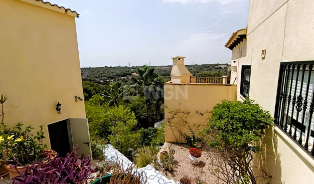 Odsprzedaż - Villa - Las Ramblas Golf - Inland