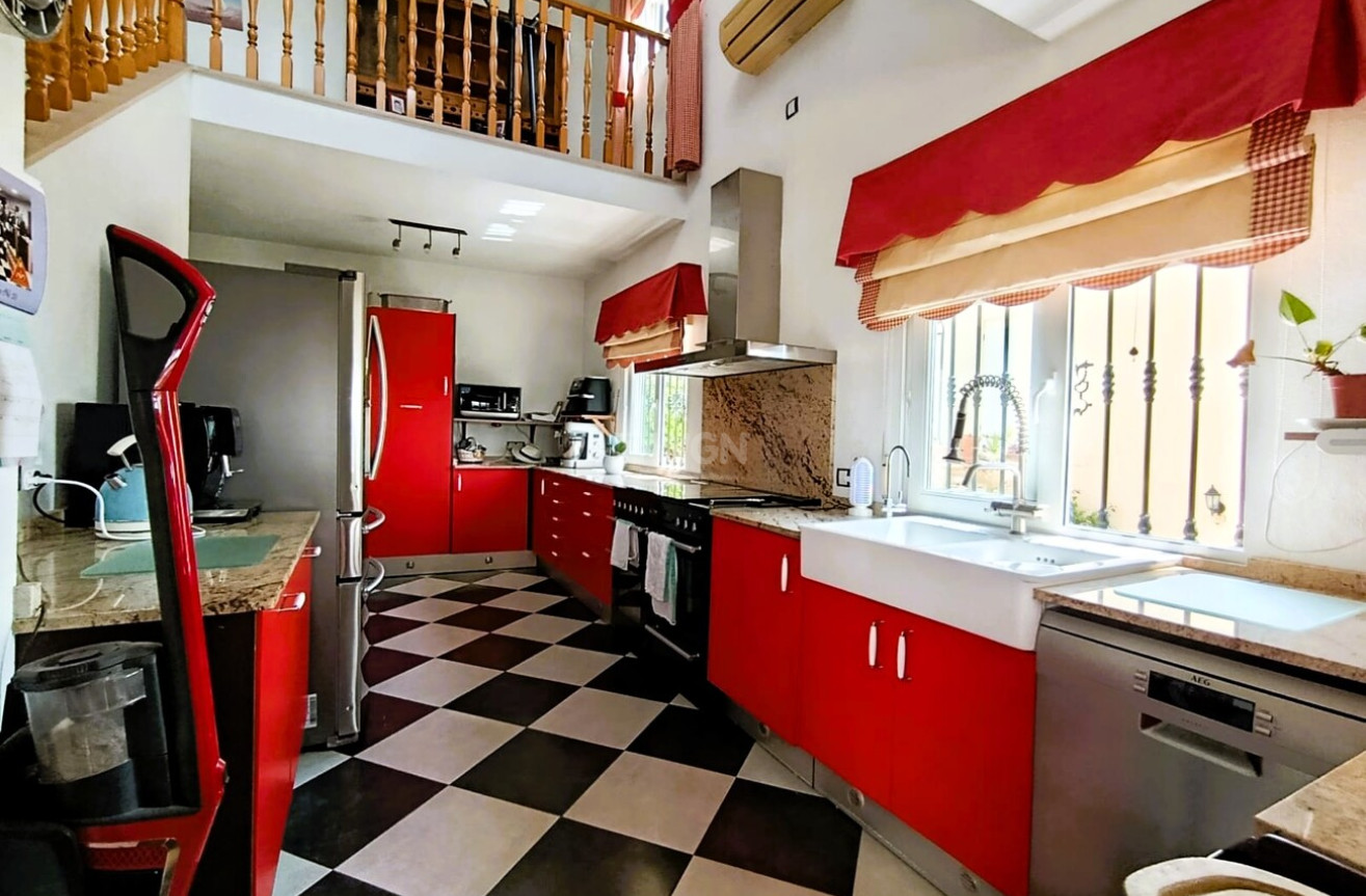 Odsprzedaż - Villa - Las Ramblas Golf - Inland