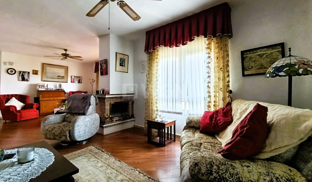 Odsprzedaż - Villa - Las Ramblas Golf - Inland