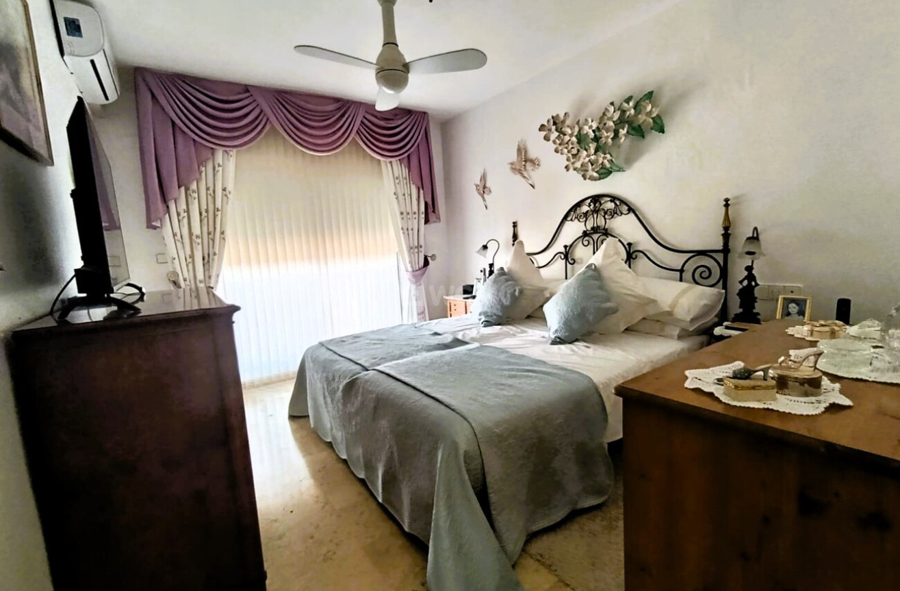 Odsprzedaż - Villa - Las Ramblas Golf - Inland
