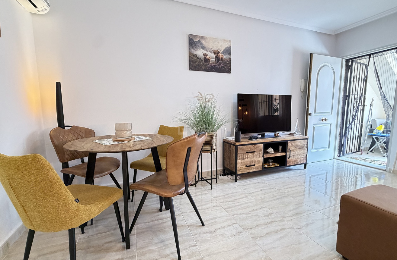 Odsprzedaż - Mieszkanie w bloku - Orihuela Costa - Costa Blanca
