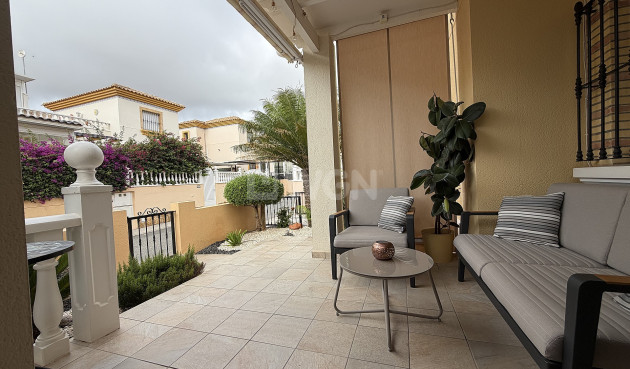 Odsprzedaż - Mieszkanie w bloku - Orihuela Costa - Costa Blanca