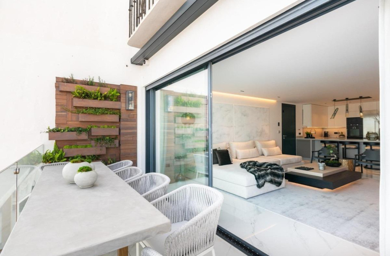 Odsprzedaż - Mieszkanie w bloku - Marbella - Puerto - Puerto Banús