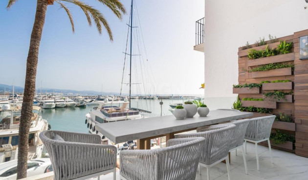 Odsprzedaż - Mieszkanie w bloku - Marbella - Puerto - Puerto Banús